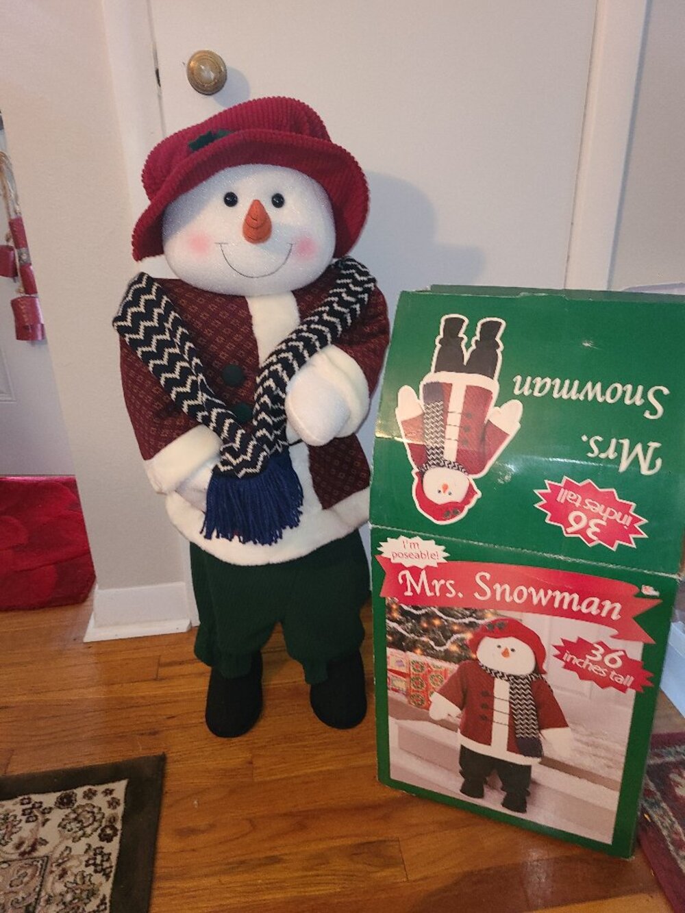 VTG 36 Inch Mrs. Snowman Poseable Felt Fabric Outfit Scarf Carrot Nose Adorable